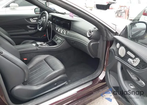 2021 Mercedes-Benz E 450 4Matic z USA, uszkodzony, nr VIN W1K1K5KB8MF159254